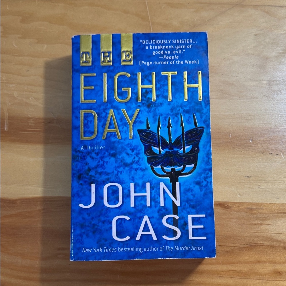 📚2/$6  The Eight Day